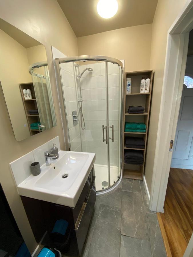 Private Room And Bathroom With Private Entrance Near Warwick Town Centre Exteriör bild