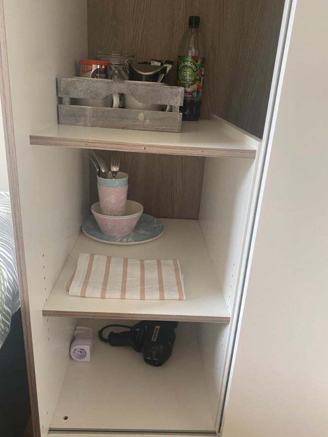 Private Room And Bathroom With Private Entrance Near Warwick Town Centre Exteriör bild