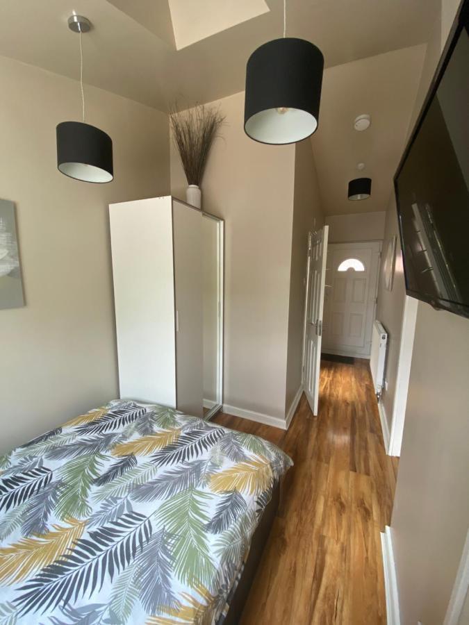 Private Room And Bathroom With Private Entrance Near Warwick Town Centre Exteriör bild