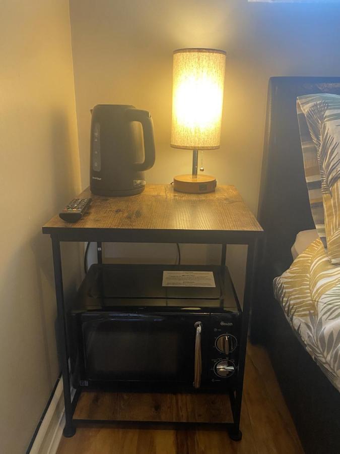 Private Room And Bathroom With Private Entrance Near Warwick Town Centre Exteriör bild
